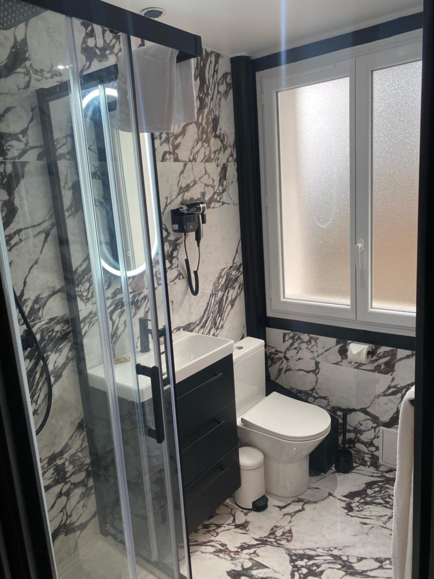 Hotel Richelieu, Le Havre Centre-Ville, Perret Екстер'єр фото